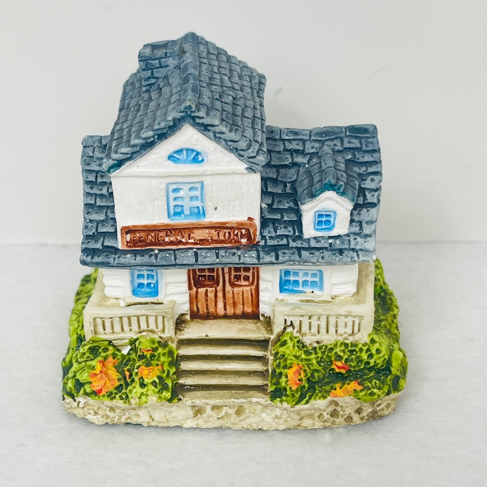 RGA General Store Miniature Figurine White Blue 1992 Resin Village House VTG
